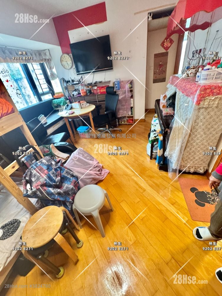 8 Waterloo Road Sell 2 Bedrooms , 1 Bathroom 442 ft²