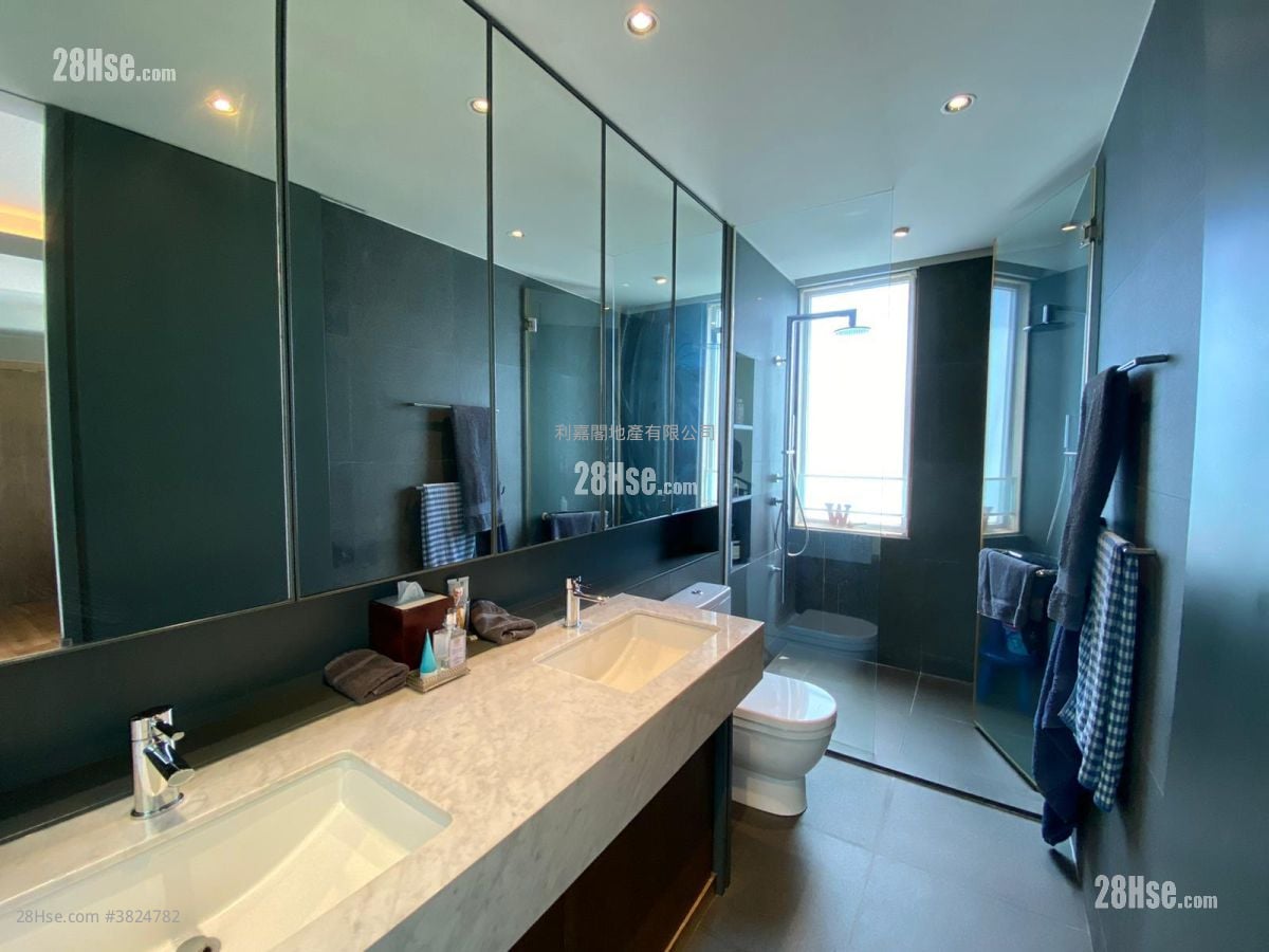 Goodwood Park Sell 4 Bedrooms , 3 Bathrooms 1,889 ft²