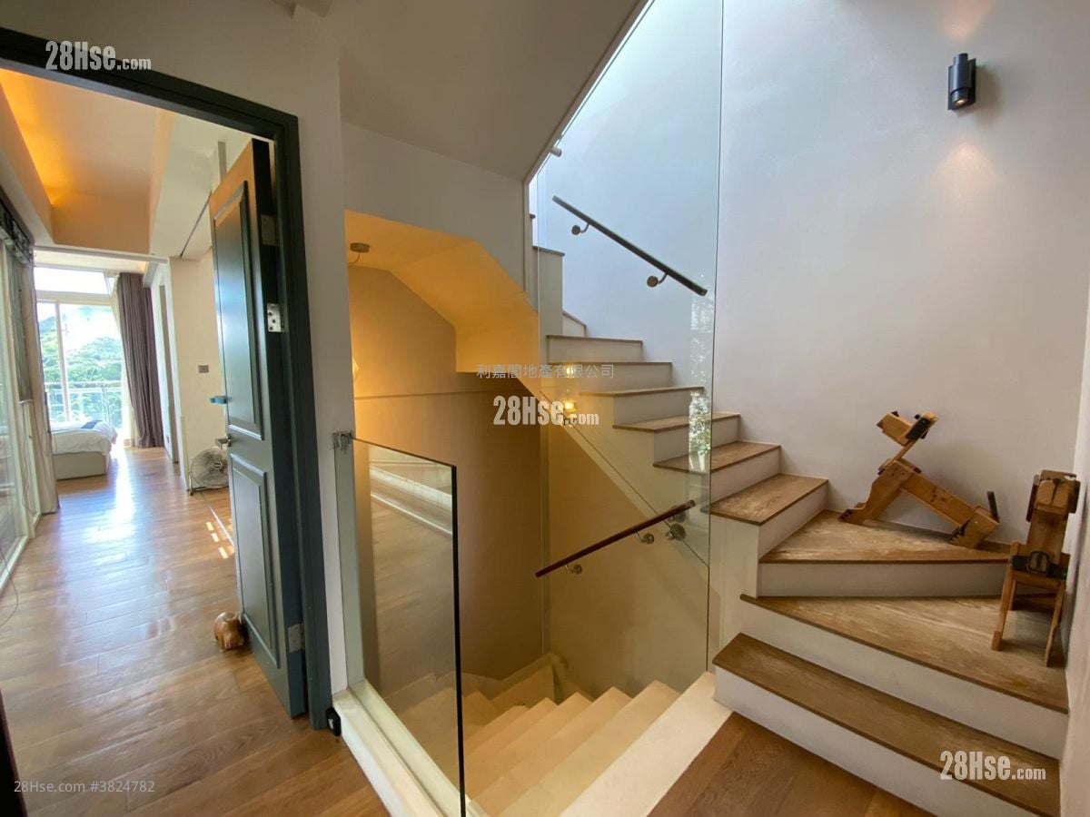 Goodwood Park Sell 4 Bedrooms , 3 Bathrooms 1,889 ft²