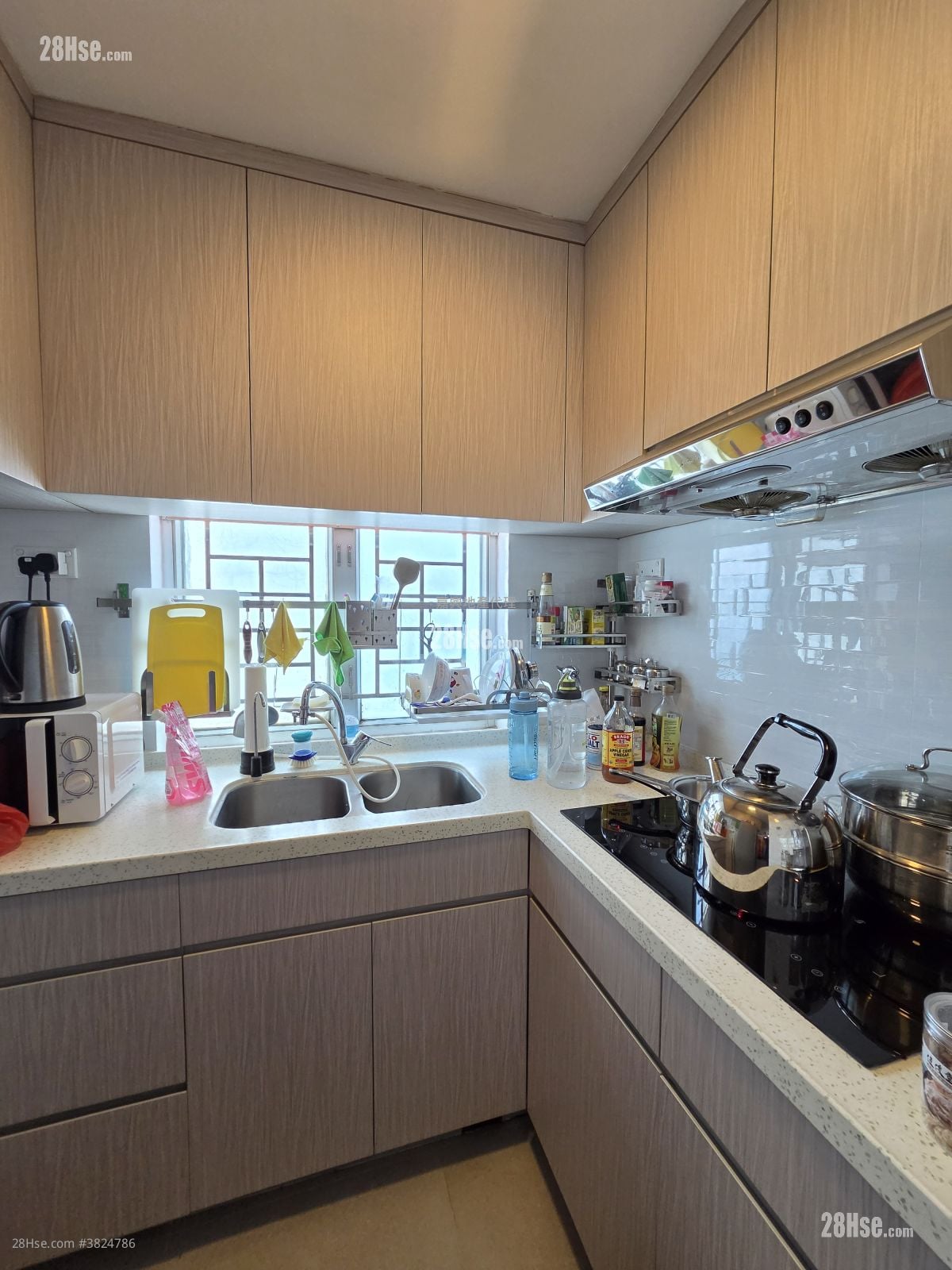 村屋 售盤 3 房 , 2 浴室