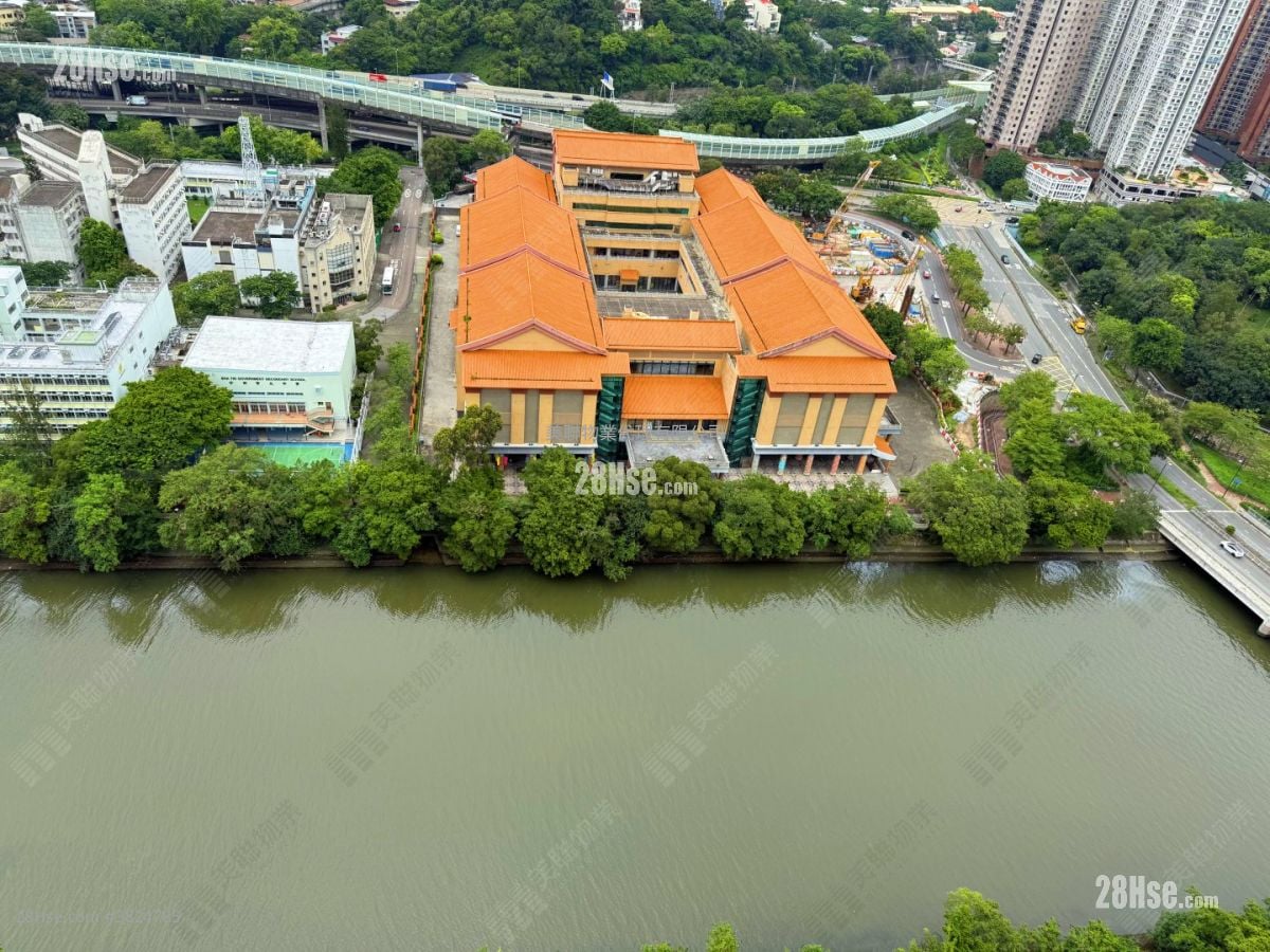 溱岸8号 售盘 3 房 , 3 浴室 1,018 平方尺