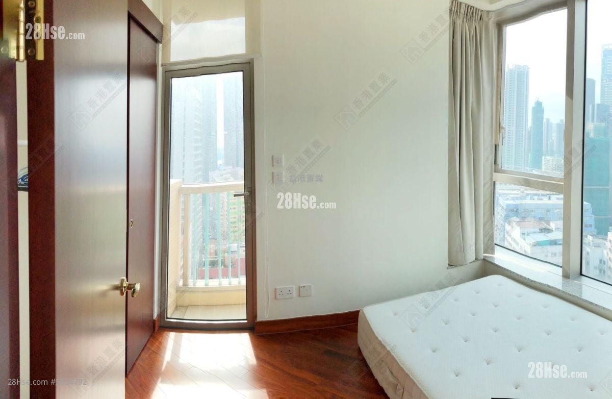 Park Ivy Sell 1 Bedroom 320 ft²