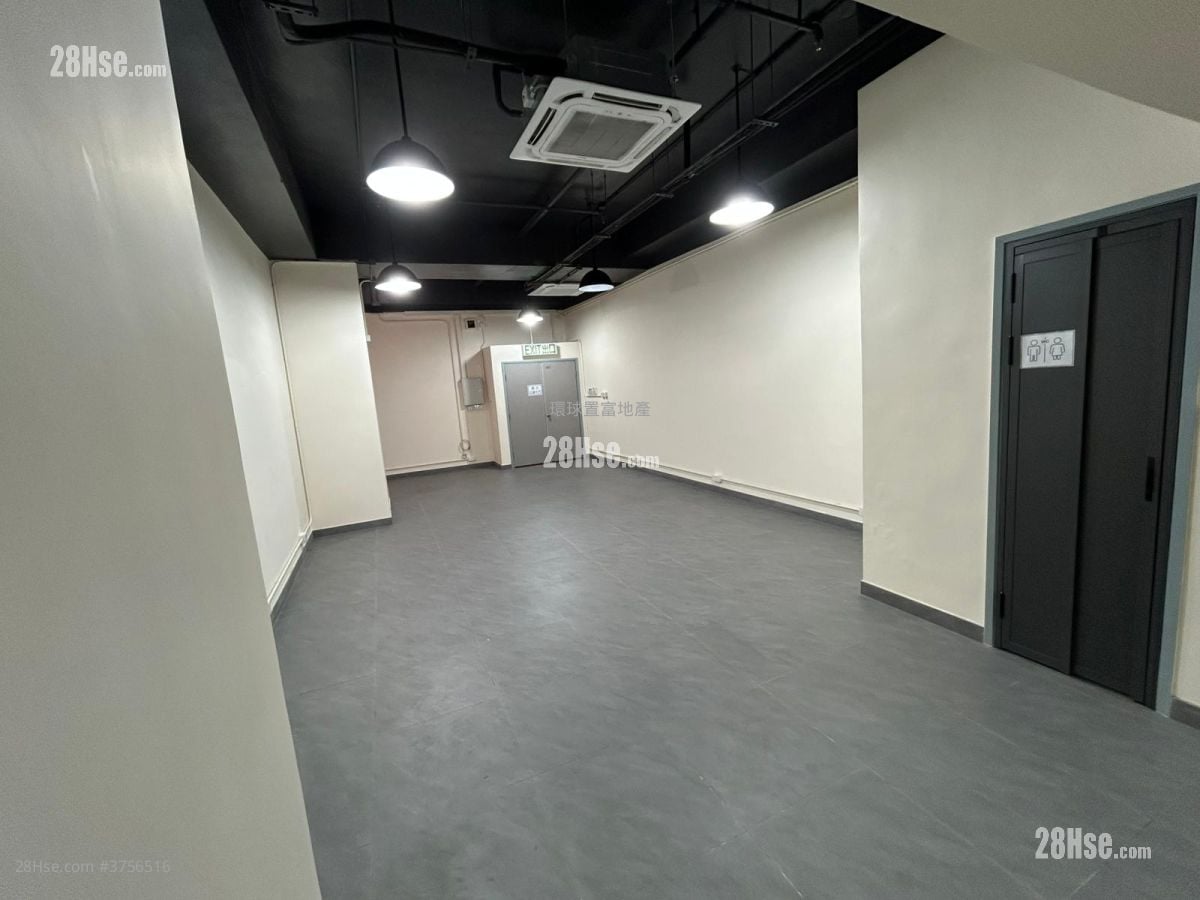 華寶中心 租盤 668 平方呎