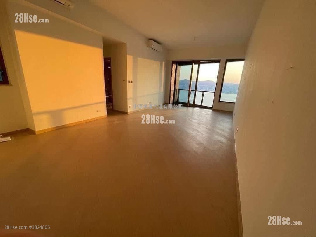 Lp10 Sell 4 Bedrooms , 4 Bathrooms 1,205 ft²