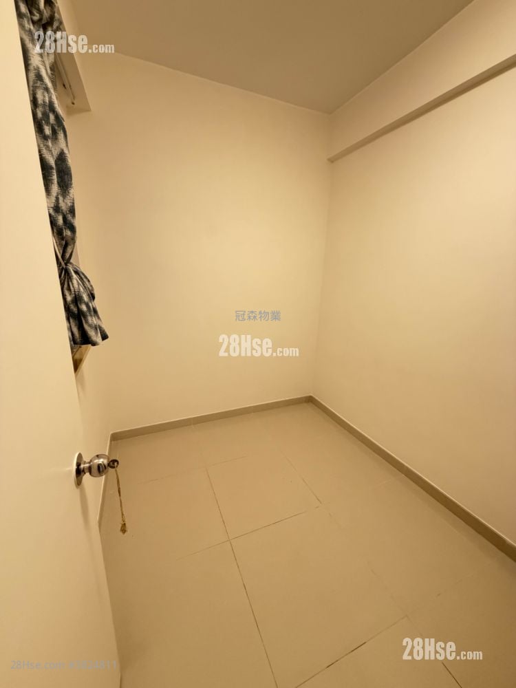 美菲閣 租盤 2 房 330 平方呎