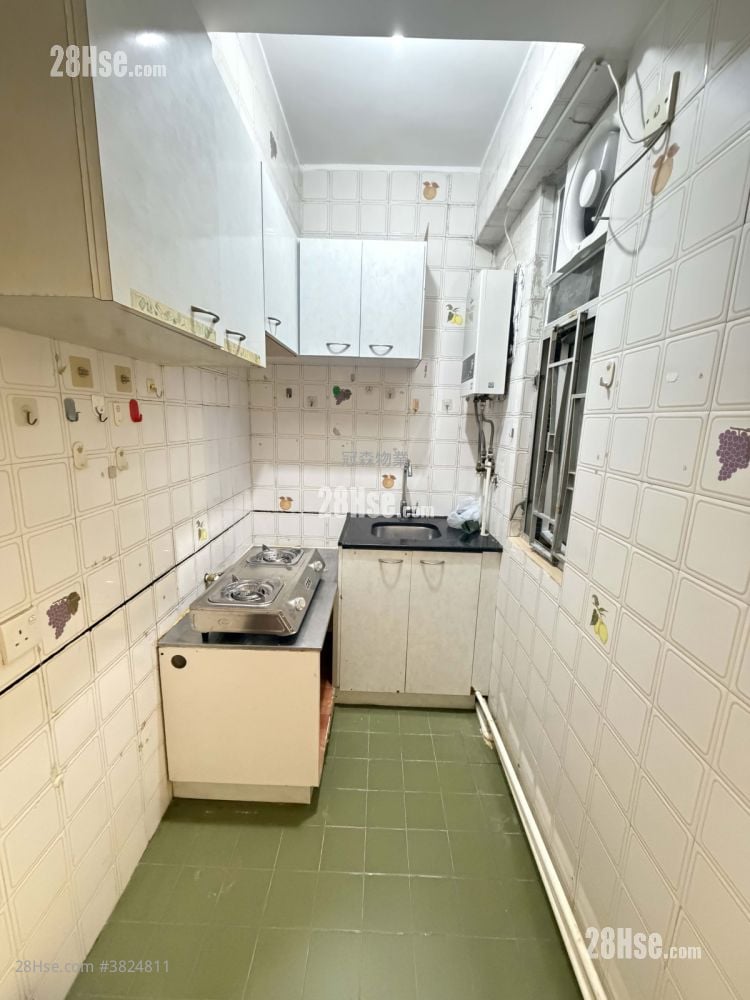 美菲閣 租盤 2 房 330 平方呎