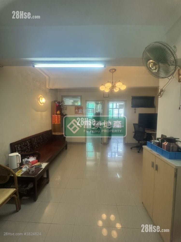 榮華樓 售盤 2 房 , 1 浴室 540 平方呎