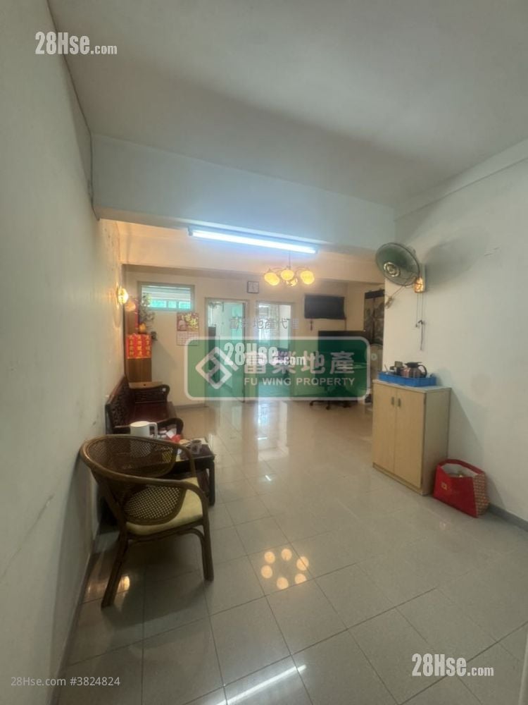 榮華樓 售盤 2 房 , 1 浴室 540 平方呎