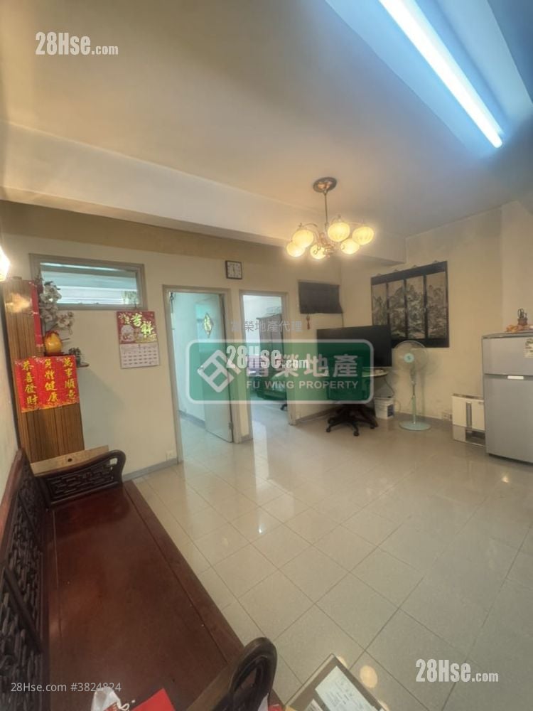 榮華樓 售盤 2 房 , 1 浴室 540 平方呎