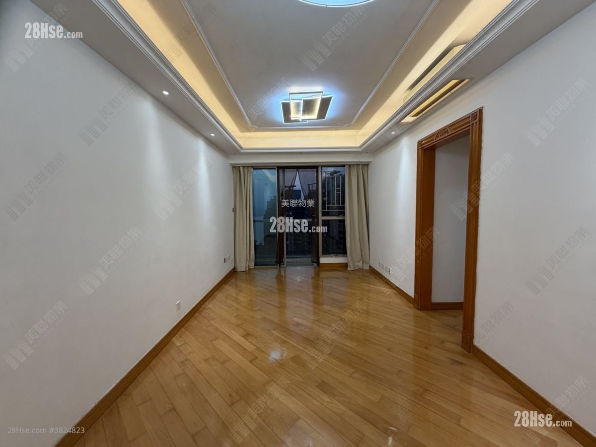 銀湖天峰 售盤 3 房 , 2 浴室 690 平方呎