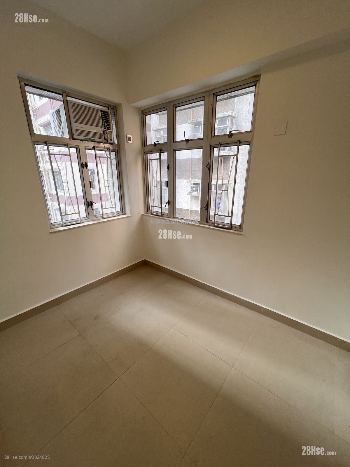 Hung Tat Building Rental 2 Bedrooms , 1 Bathroom