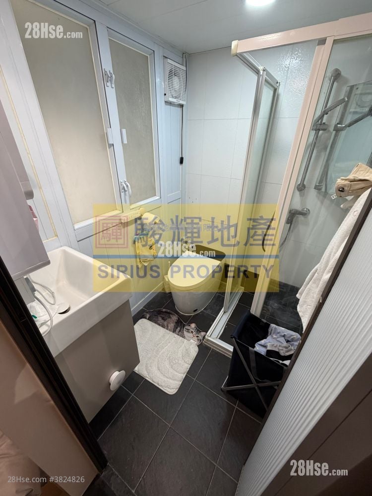 King's Mansion Sell 2 Bedrooms , 2 Bathrooms 438 ft²