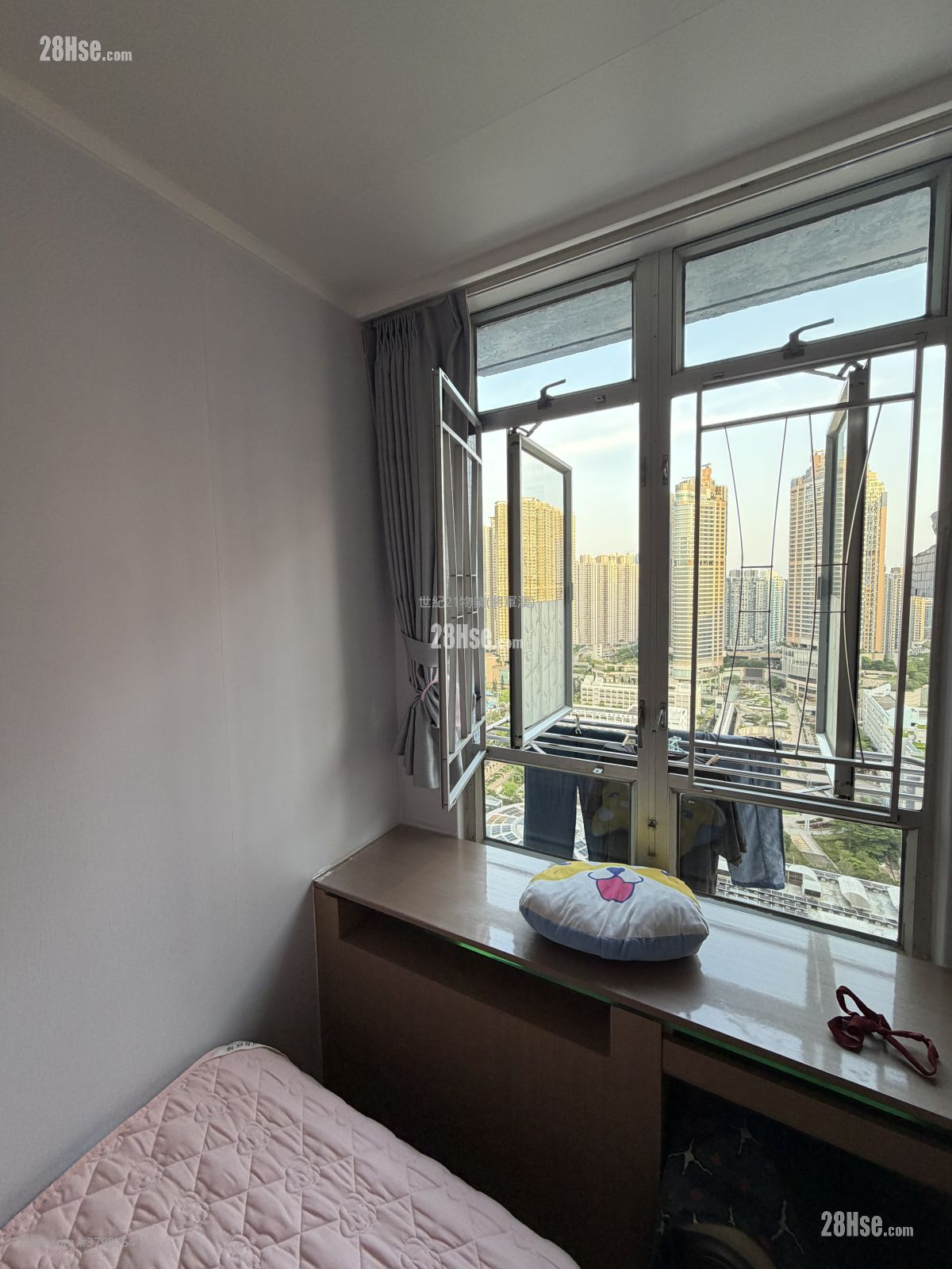 Po Ming Court Sell 3 Bedrooms , 1 Bathroom 594 ft²