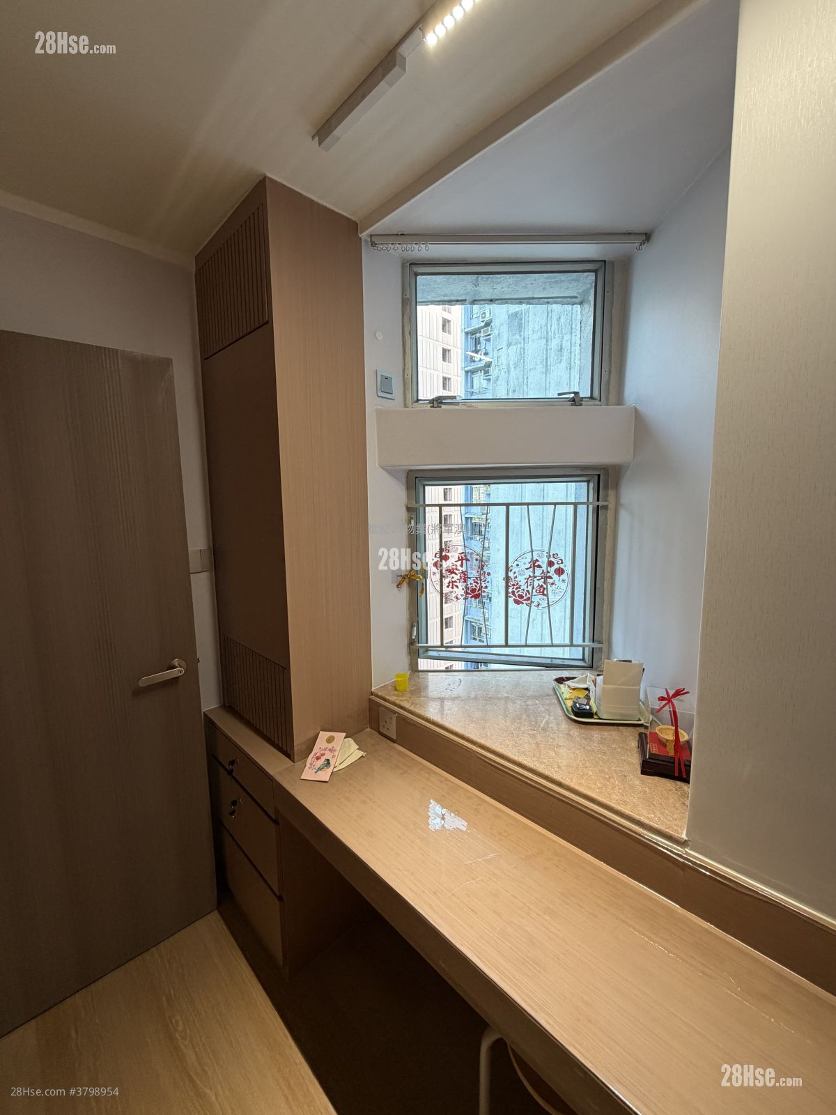 Po Ming Court Sell 3 Bedrooms , 1 Bathroom 594 ft²