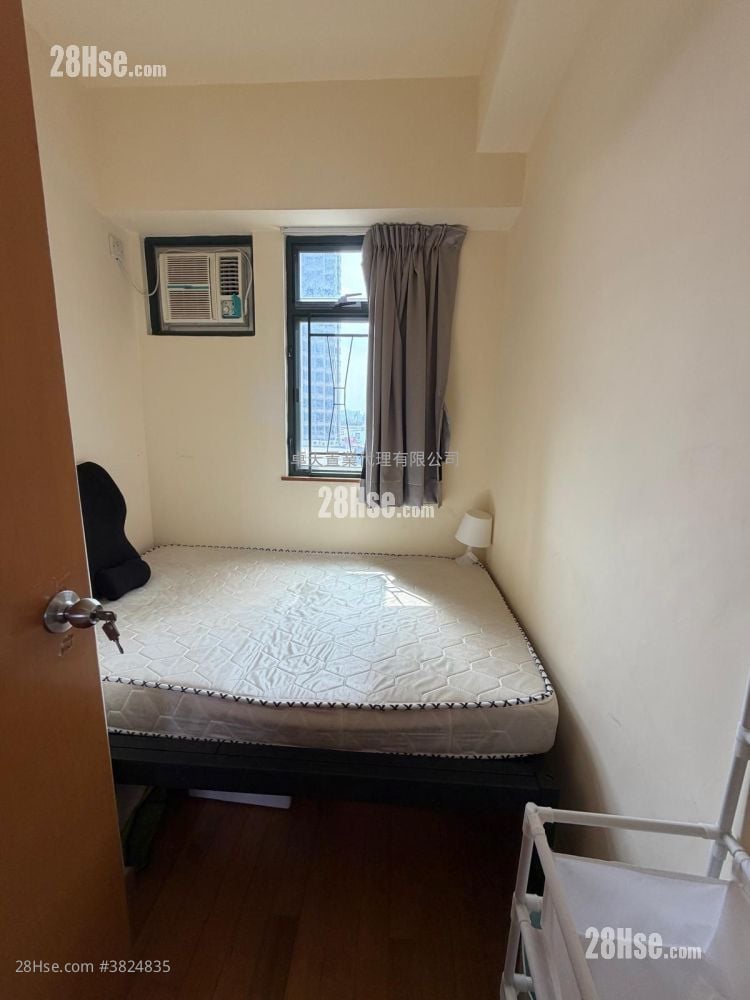 Kingsgate Sell 3 Bedrooms , 1 Bathroom 524 ft²