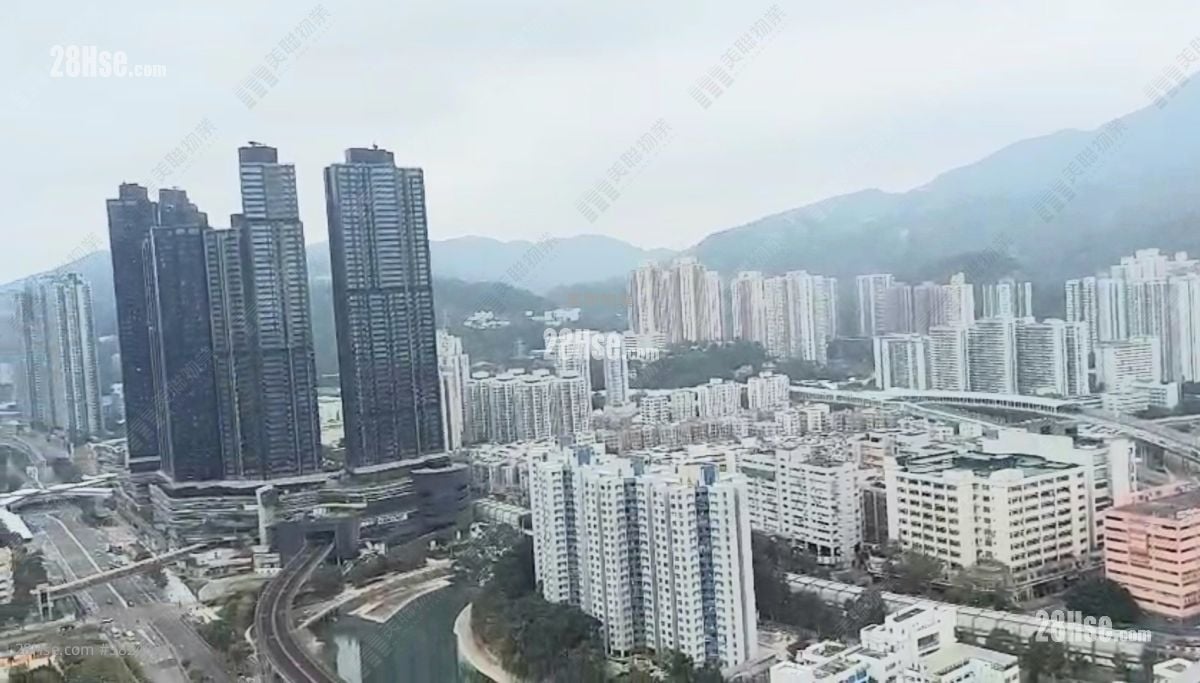 The Riverpark Sell 4 Bedrooms , 3 Bathrooms 1,168 ft²