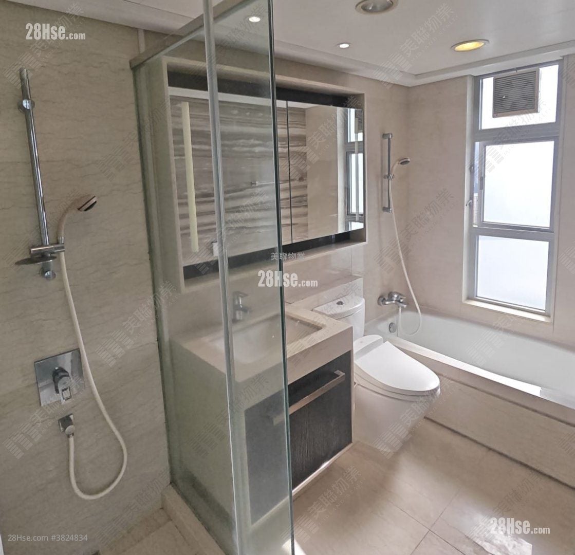 The Riverpark Sell 4 Bedrooms , 3 Bathrooms 1,168 ft²