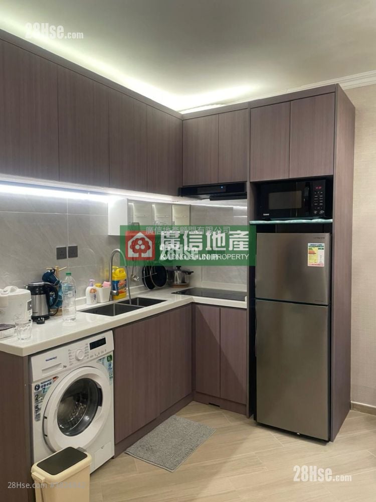 Lee Kwan Building Sell 3 Bedrooms , 2 Bathrooms 506 ft²