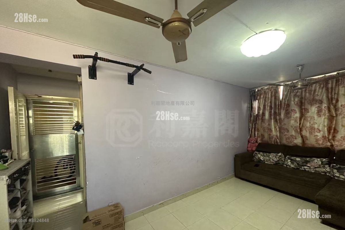 天頌苑 售盤 3 房 , 2 浴室 650 平方呎