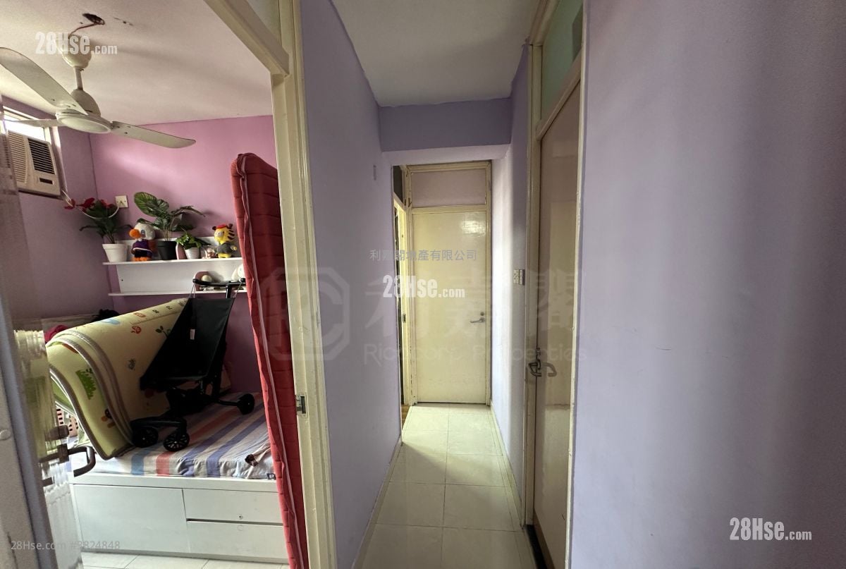 天頌苑 售盤 3 房 , 2 浴室 650 平方呎