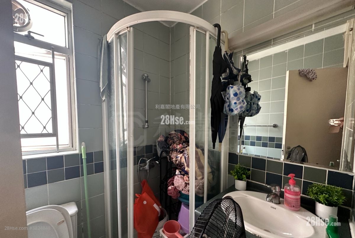 天頌苑 售盤 3 房 , 2 浴室 650 平方呎