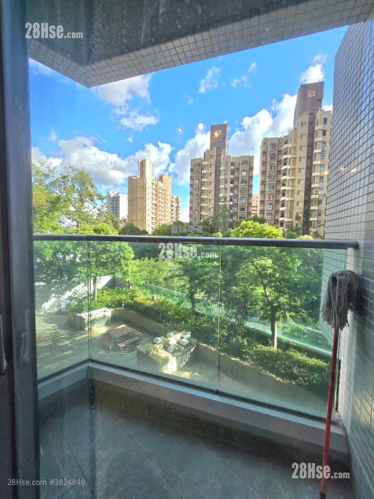 South Crest Sell 3 Bedrooms , 2 Bathrooms 928 ft²