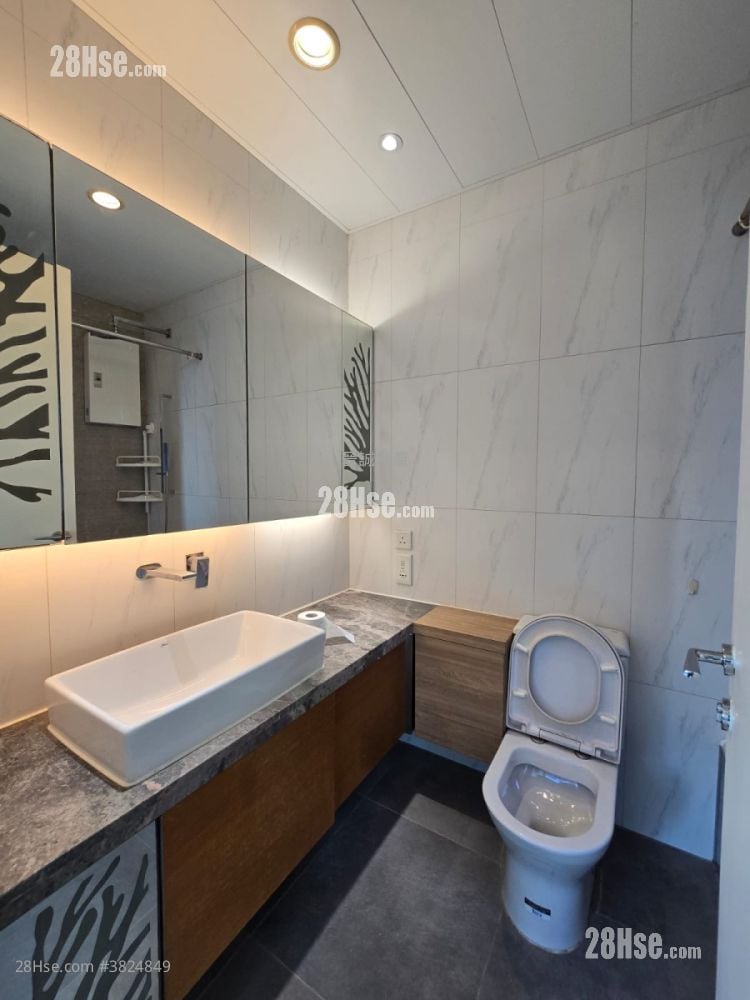 South Crest Sell 3 Bedrooms , 2 Bathrooms 928 ft²