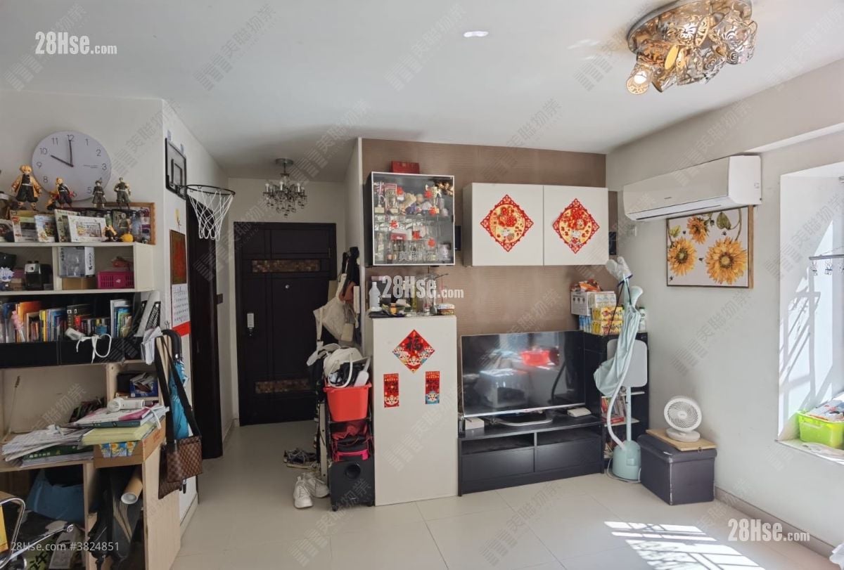 华翠豪园 售盘 2 房 , 1 浴室 537 平方尺