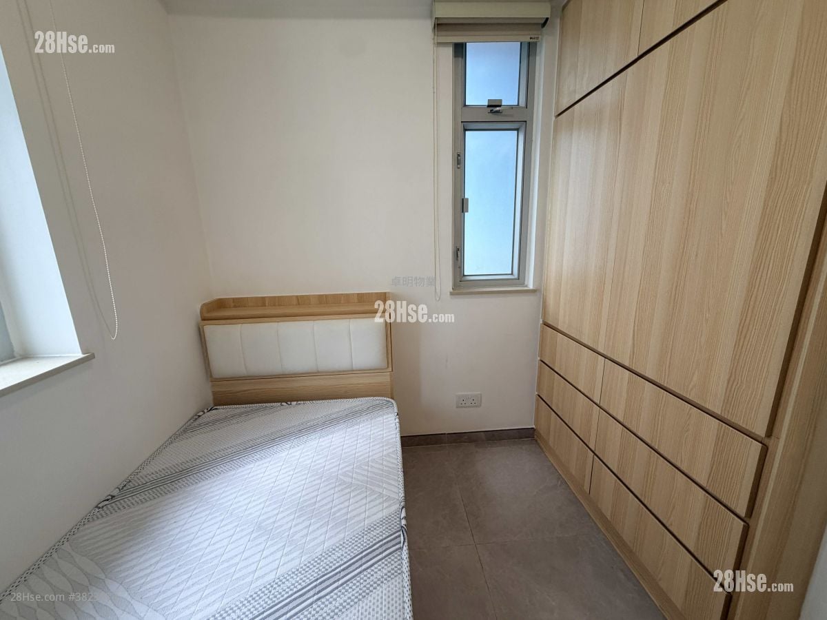 裕利大厦 租盘 2 房 , 1 浴室 260 平方尺