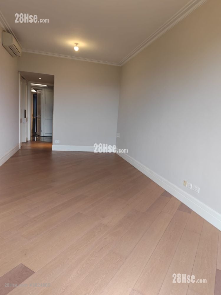 高尔夫御苑 售盘 3 房 , 2 浴室 1,046 平方尺