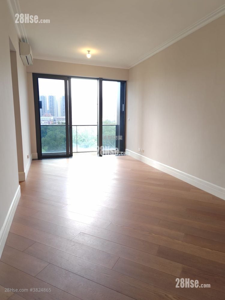 高尔夫御苑 售盘 3 房 , 2 浴室 1,046 平方尺