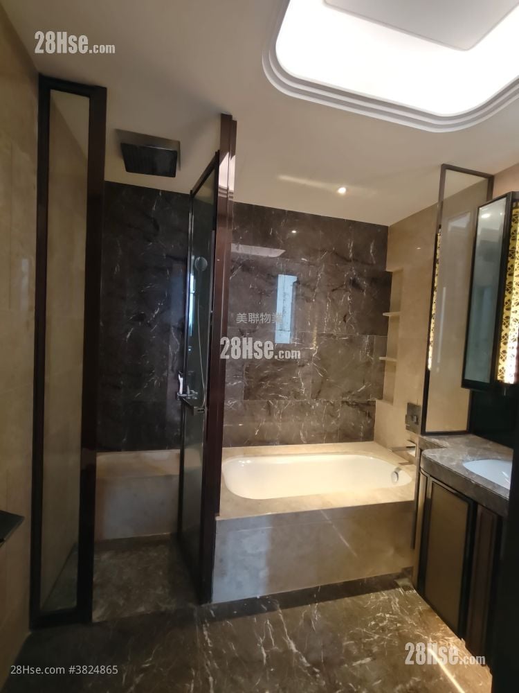 高尔夫御苑 售盘 3 房 , 2 浴室 1,046 平方尺