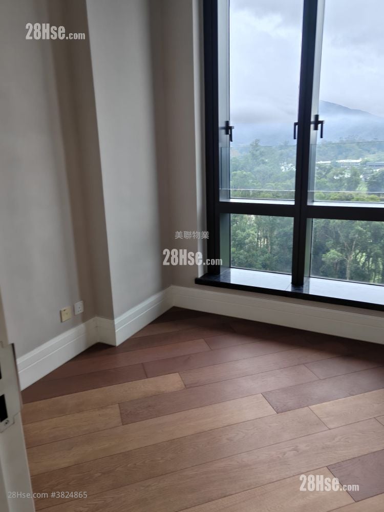 高尔夫御苑 售盘 3 房 , 2 浴室 1,046 平方尺