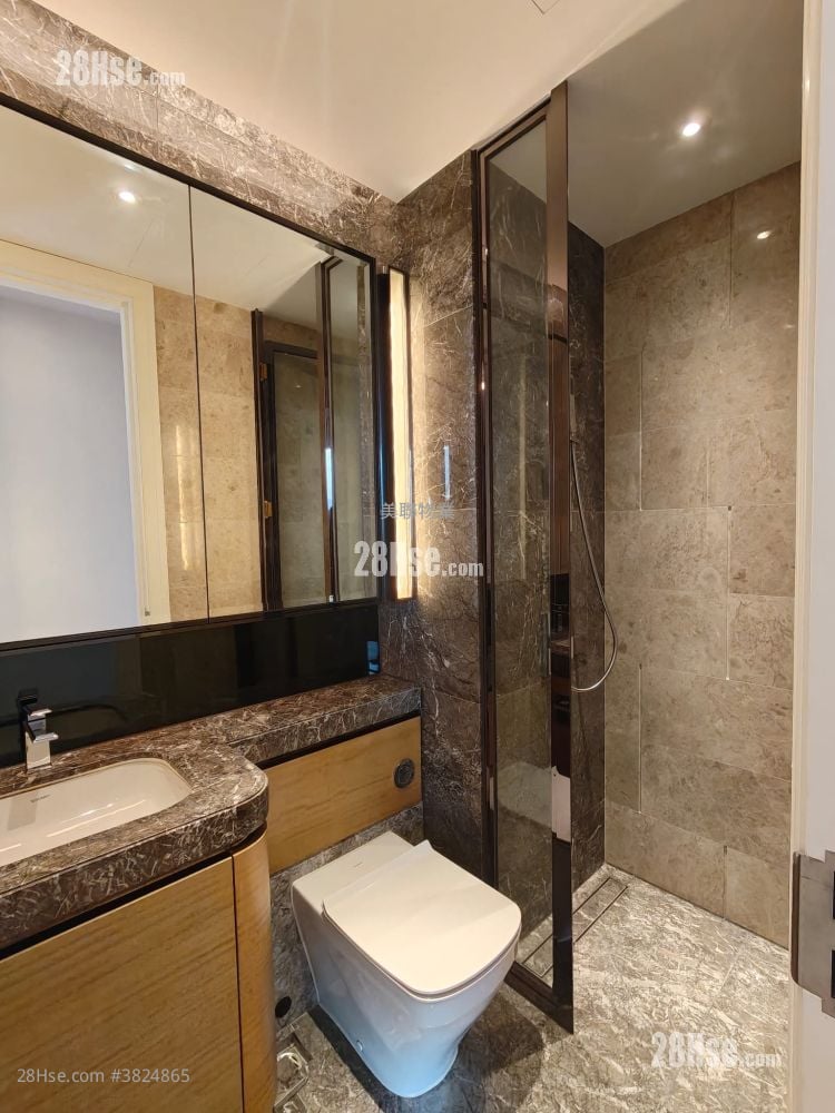 高尔夫御苑 售盘 3 房 , 2 浴室 1,046 平方尺