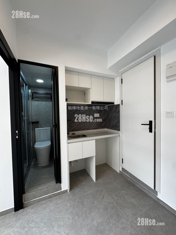 Hong Keung Mansion Rental 1 Bedroom , 1 Bathroom 160 ft²