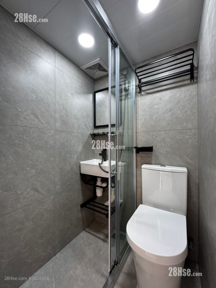 Hong Keung Mansion Rental 1 Bedroom , 1 Bathroom 160 ft²