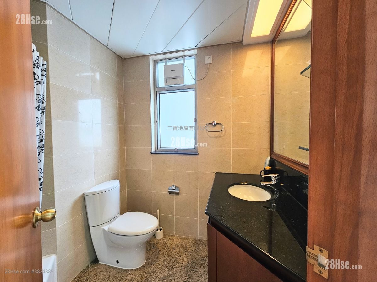 擎天半岛 售盘 3 房 , 2 浴室 781 平方尺