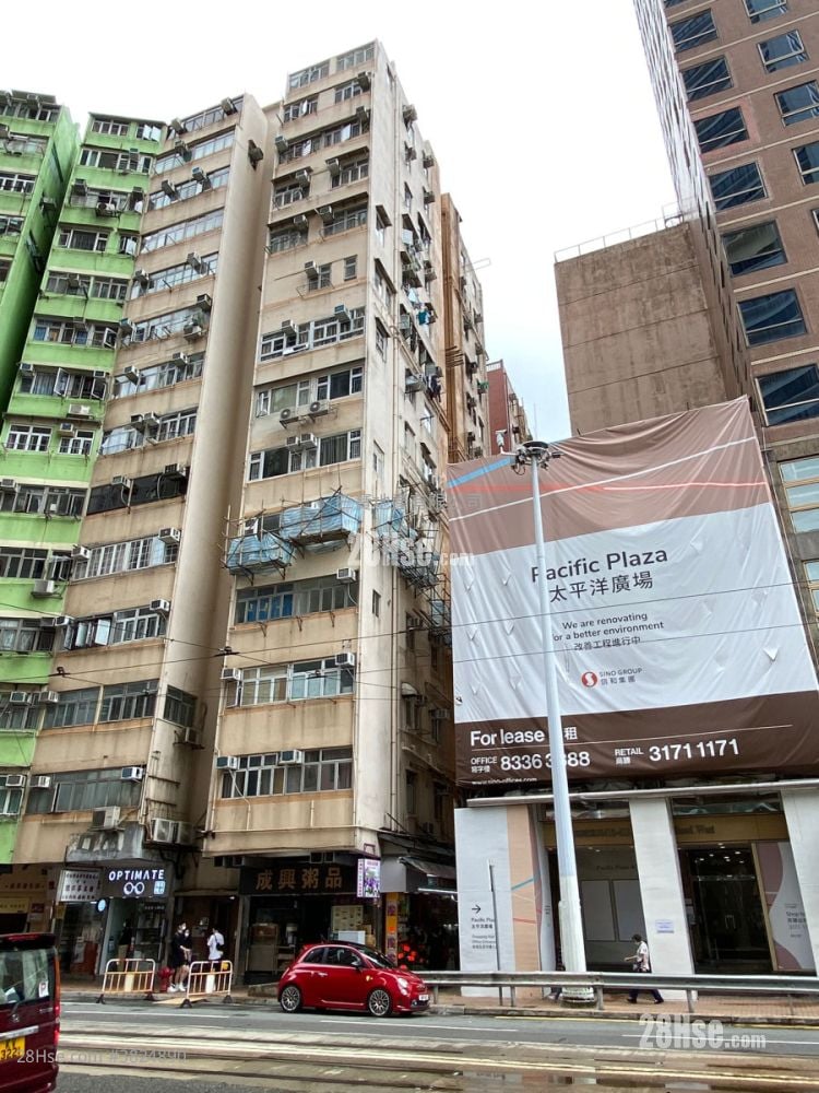 Des Voeux Road West Building Sell 2 Bedrooms , 1 Bathroom 618 ft²