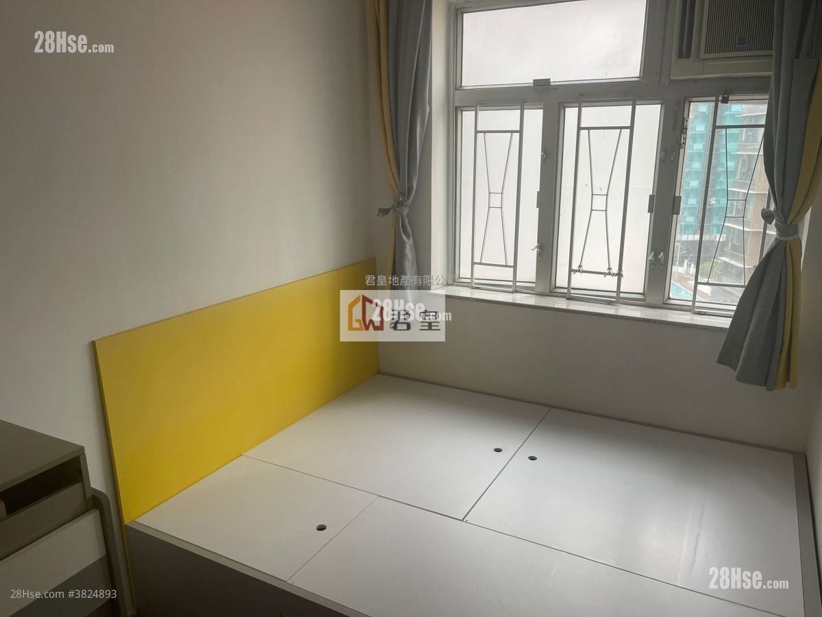 Tung Lo Court Rental 3 Bedrooms , 1 Bathroom 396 ft²