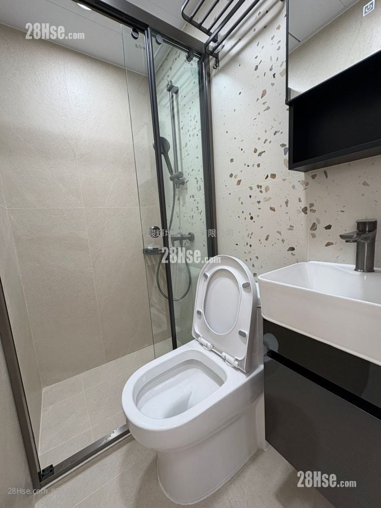 Tsimshatsui Mansion Rental Studio , 1 Bathroom 160 ft²