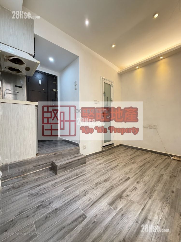 唐樓 租盤 1 房 , 1 浴室 180 平方呎