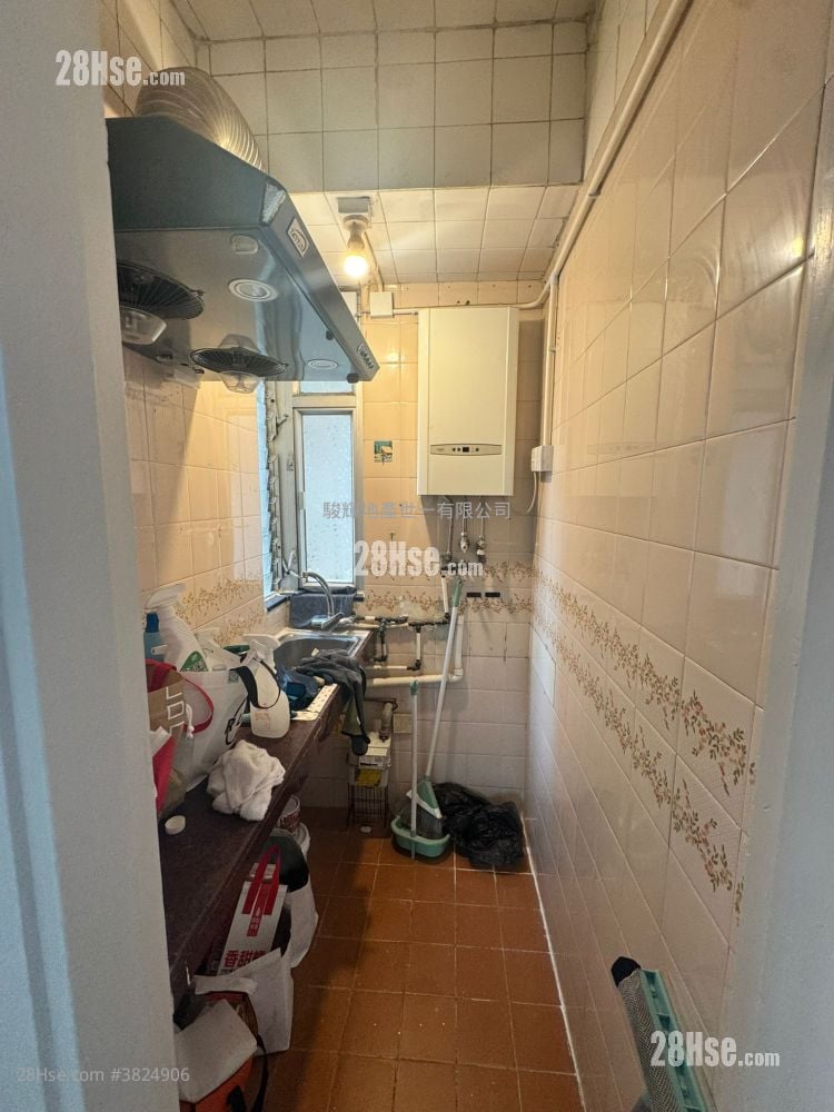 永宁大厦(顺宁道) 租盘 2 房 , 1 浴室 224 平方尺