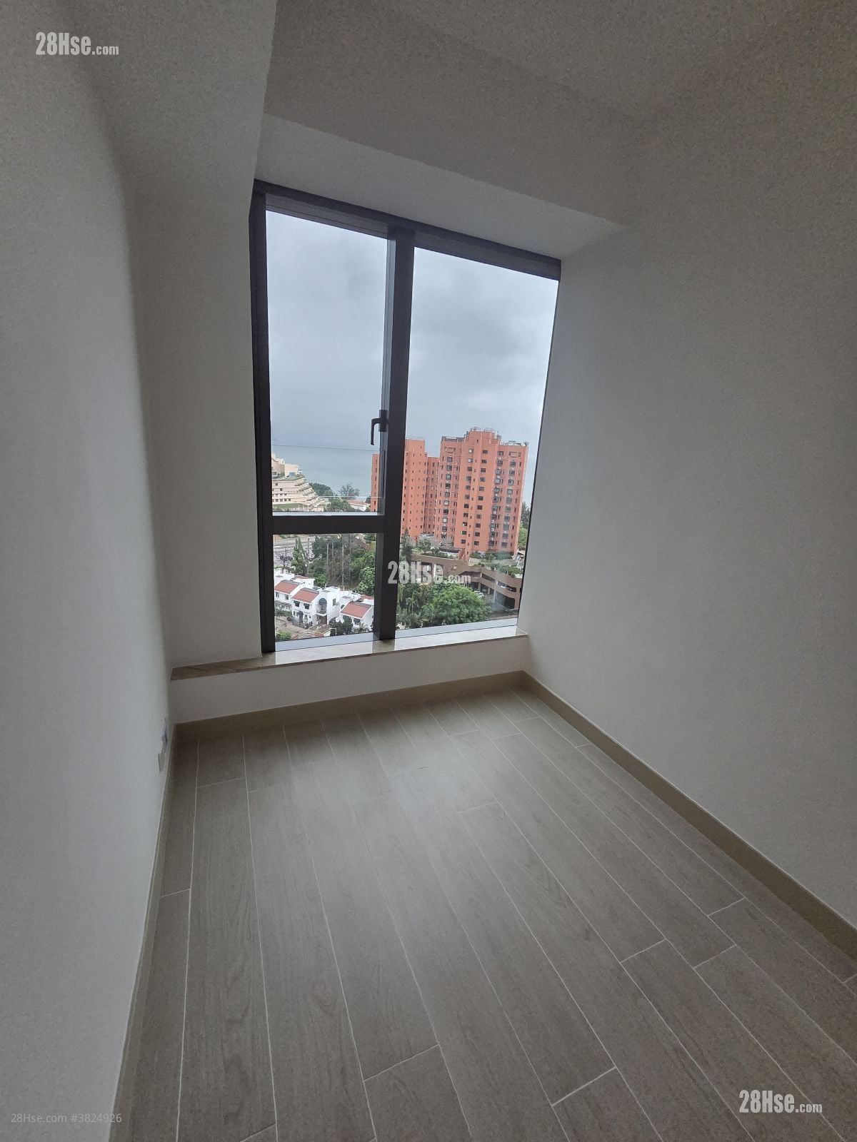 Gold Coast Bay Rental 2 Bedrooms , 1 Bathroom 444 ft²