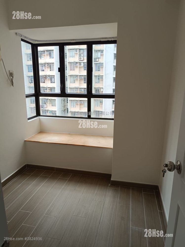 鴻恩大廈 售盤 2 房 , 1 浴室 343 平方呎