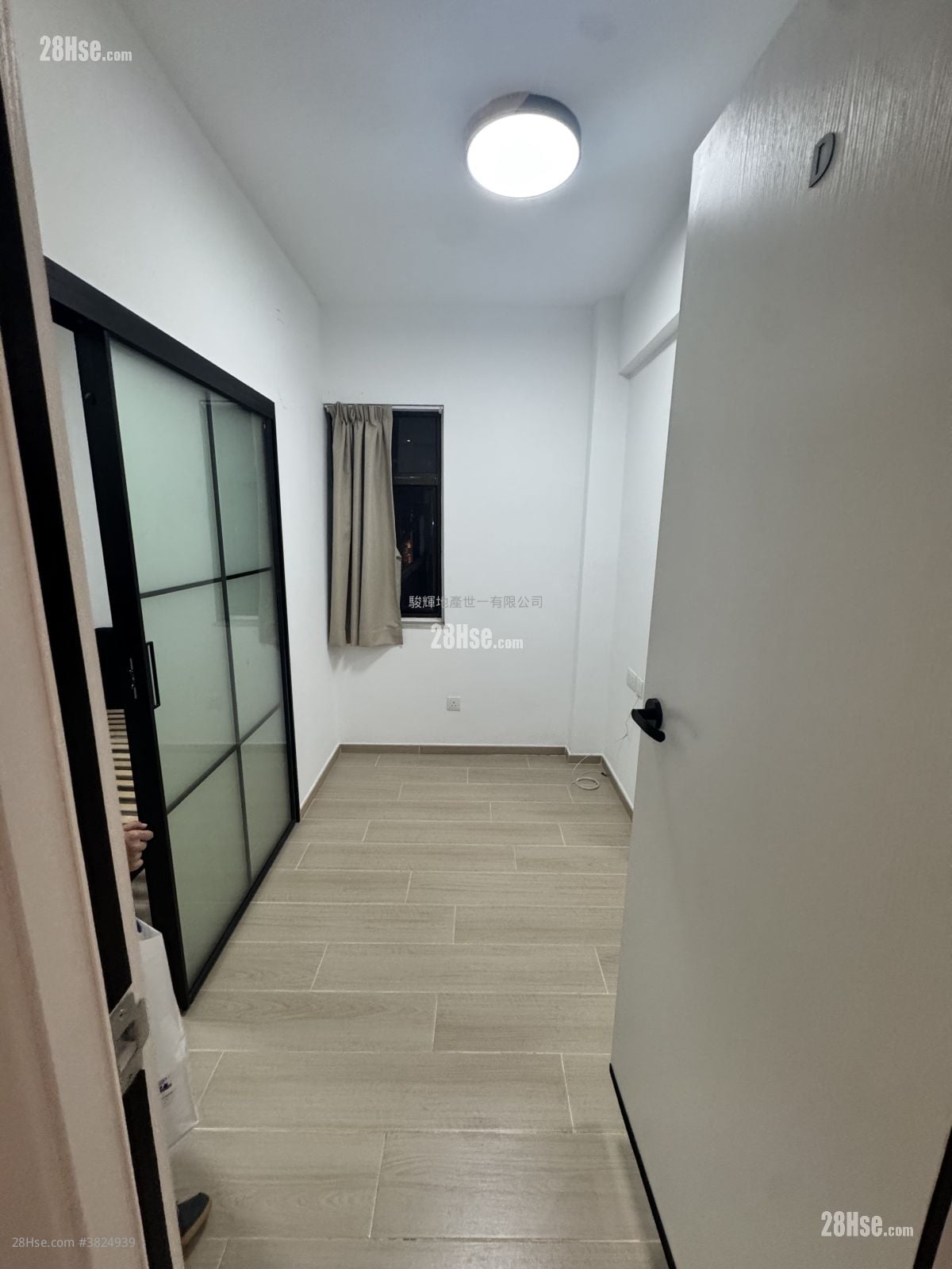 National Court Rental 1 Bedroom , 1 Bathroom 190 ft²