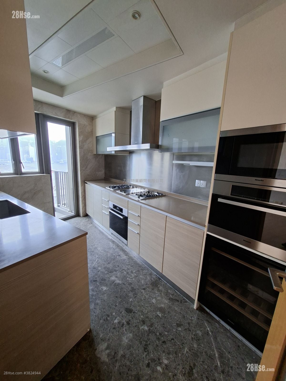 The Austin Sell 1,196 ft²