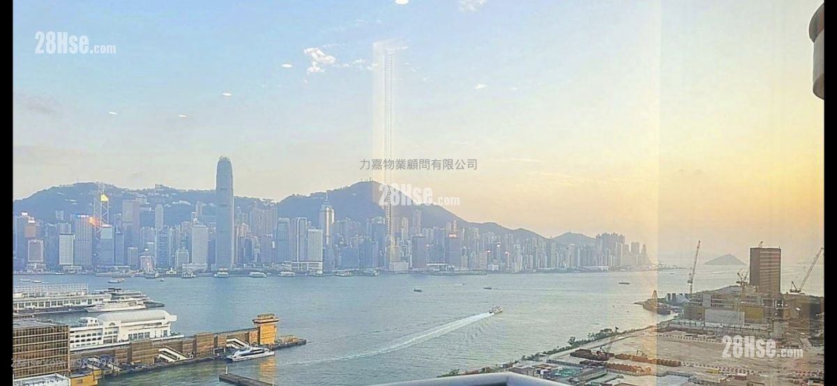 The Austin Sell 1,196 ft²