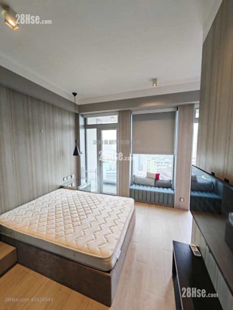 Parkes Residence Rental 1 Bathroom 248 ft²