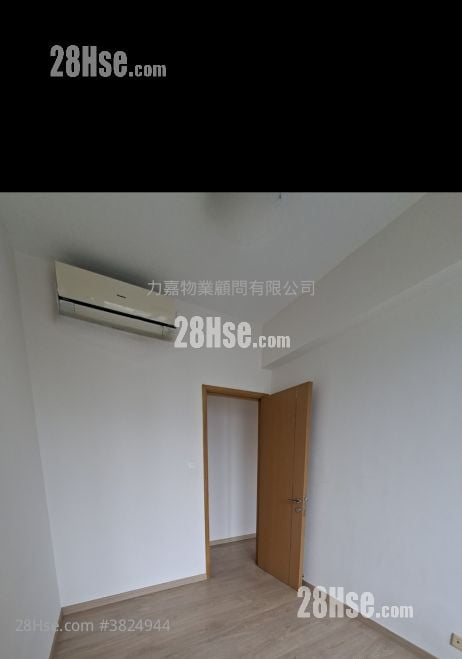 The Austin Sell 1,196 ft²