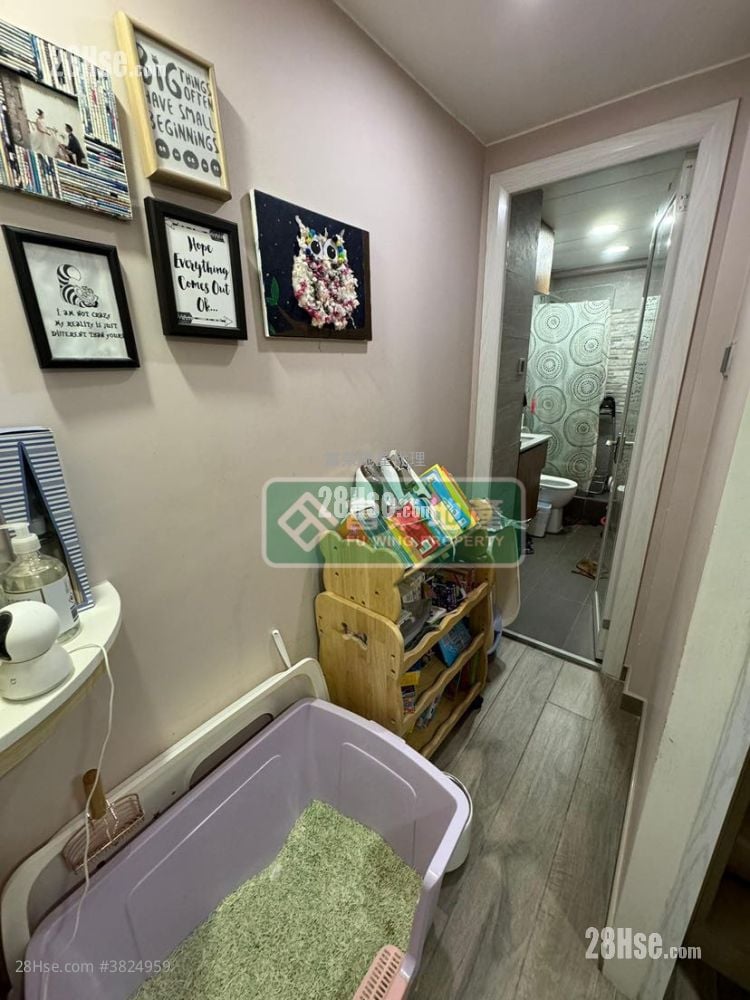 Diamond Building Sell 3 Bedrooms , 2 Bathrooms 863 ft²